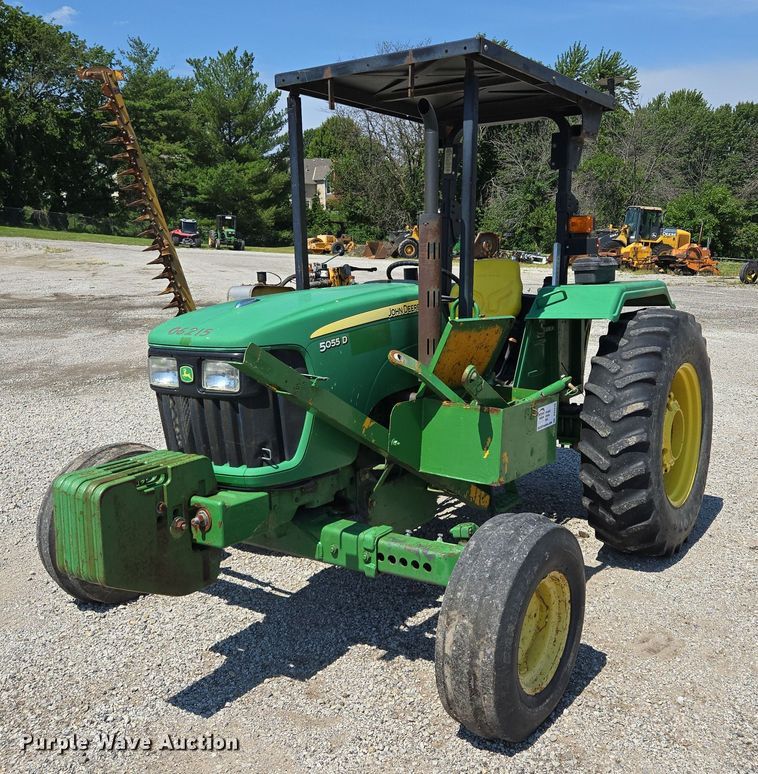 2009 John Deere 5055D tractor - DS4226