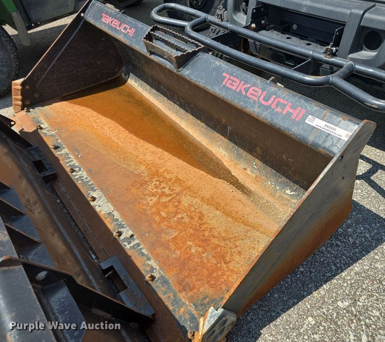 2018 Paladin skid steer bucket - EK6353