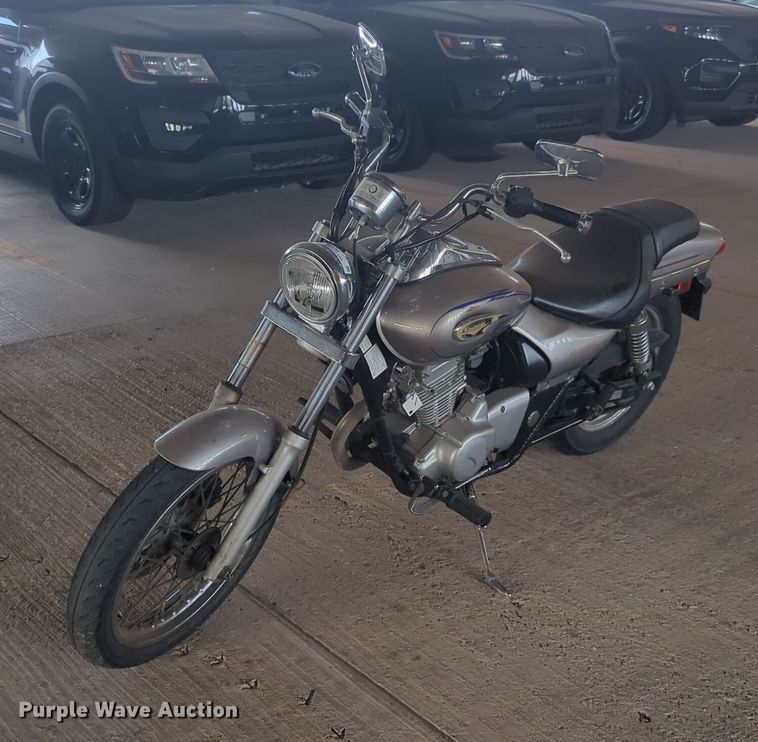 2004 Kawasaki Eliminator motorcycle - NW9648