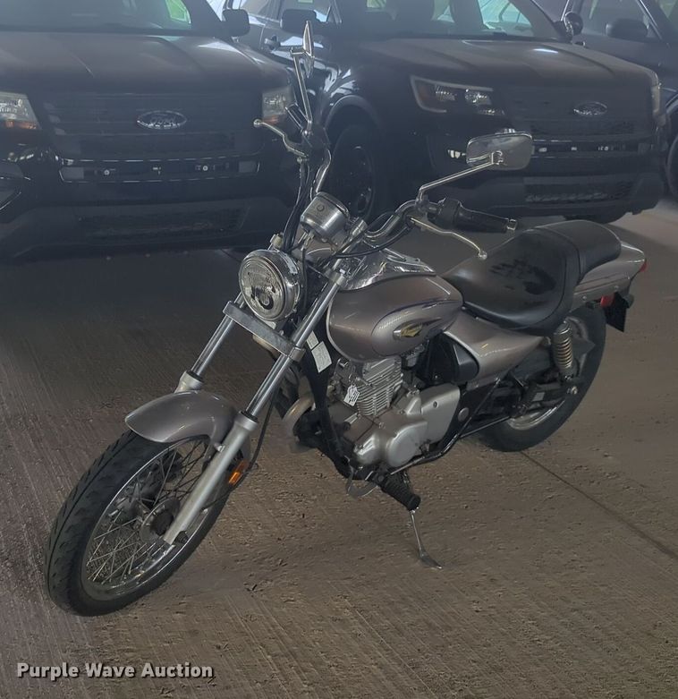2004 Kawasaki Eliminator motorcycle - NW9649