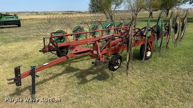 Hesston 3981 hay rake - DK6731