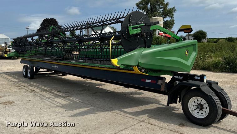 2021 John Deere HD40R hinged draper head - DQ6718