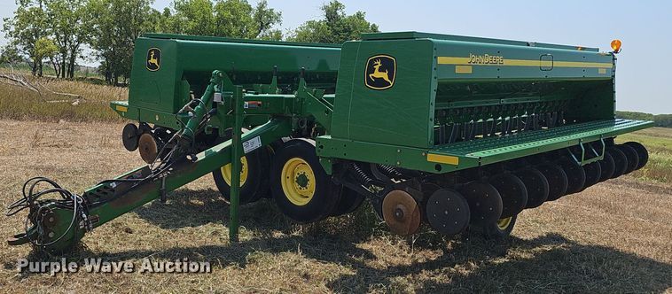 John Deere 455 grain drill - DS4666