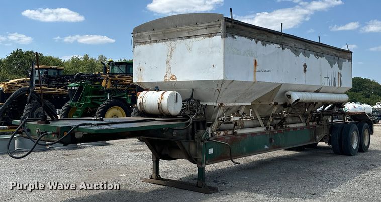 1994 DACO Fertilizer tender trailer - DX1032
