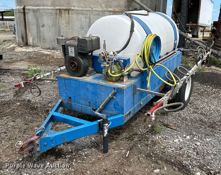 Broyhill turf sprayer - EJ7154