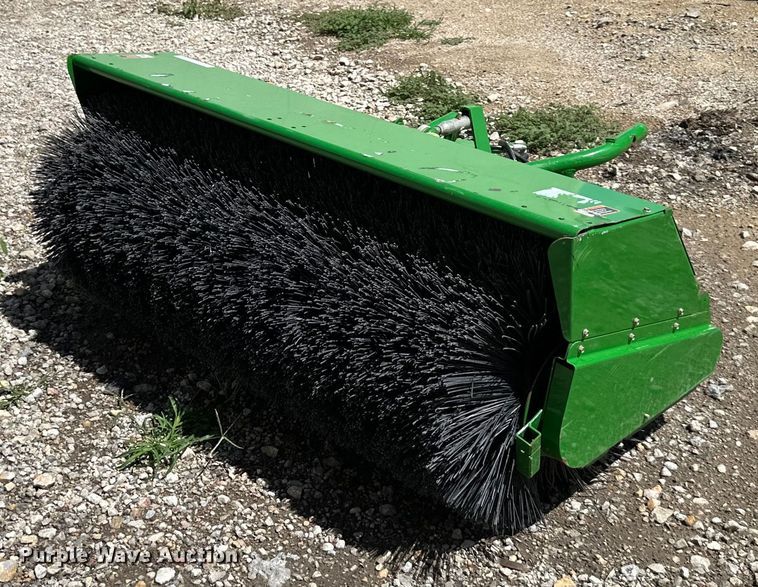John Deere  power broom - EJ7165