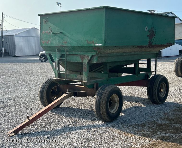 Bushnell GB-225 gravity wagon - EK3226