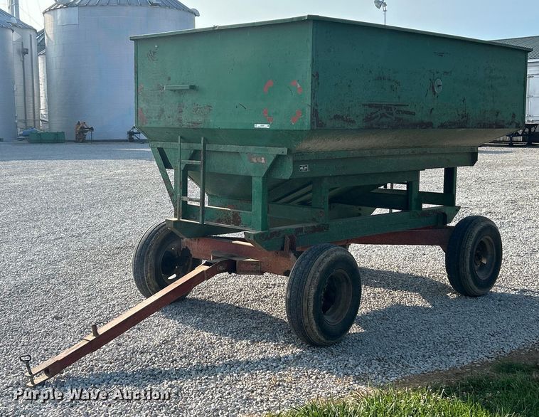 Bushnell GB-225 gravity wagon - EK3227
