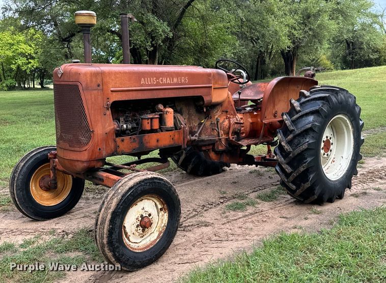 Allis Chalmers  D17  tractor - LF9964