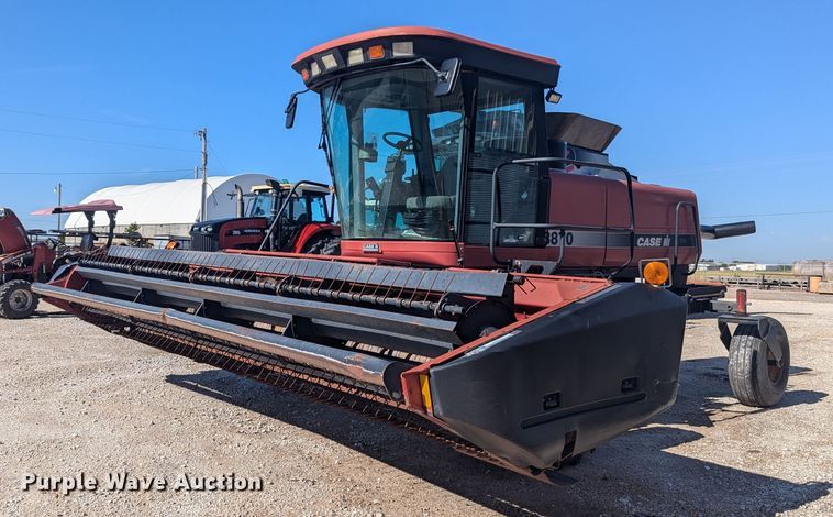 2000 Case 8870 swather / windrower - NW9748