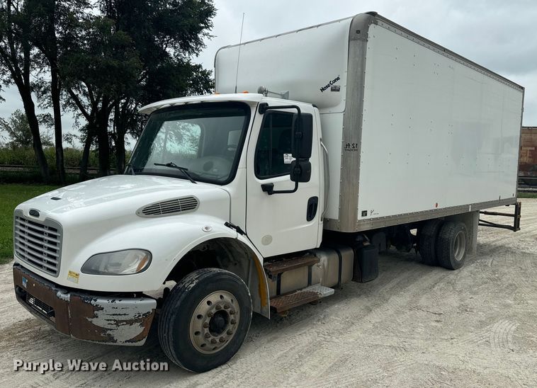 2017 Freightliner  Business Class M2 box truck - EE7478