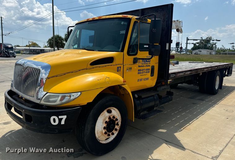 2007 International  flatbed truck - EI4034
