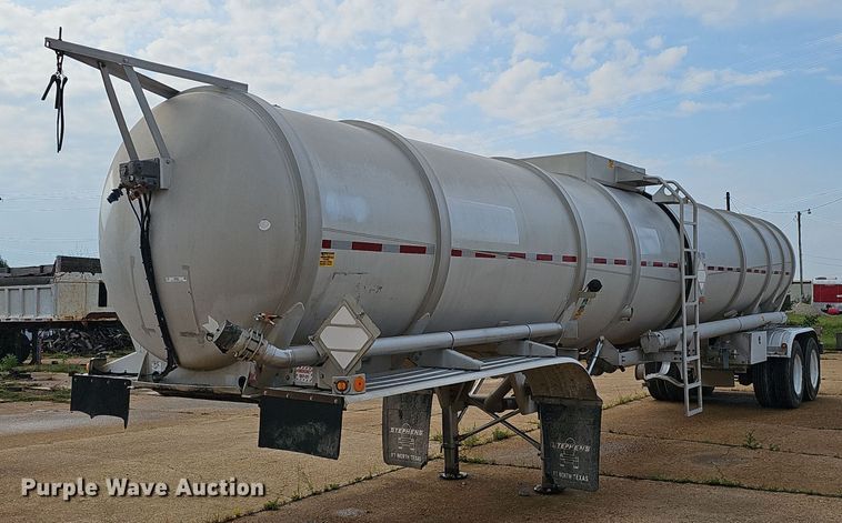 2004 Heil tank trailer - NX9032