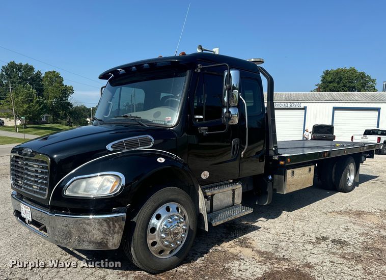2019 Freightliner  Business Class M2 rollback truck - OF9904