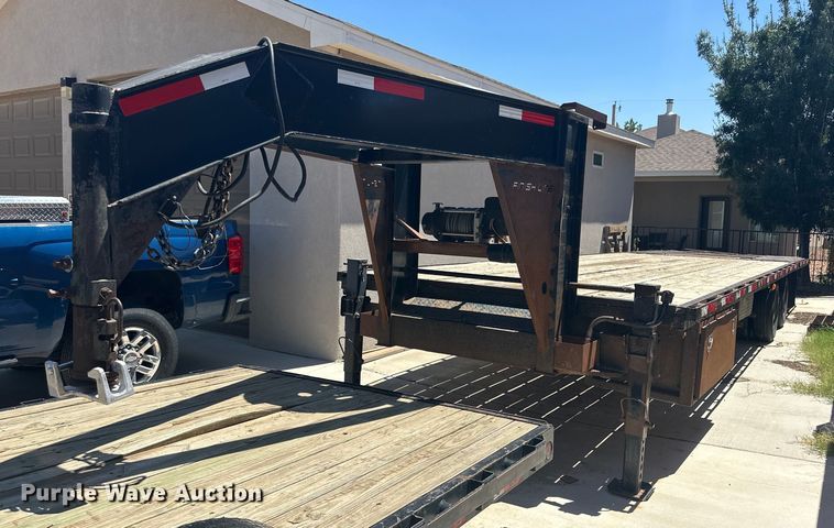 2013 Finish Line  Deckover tilt deck equipment trailer - DG4488