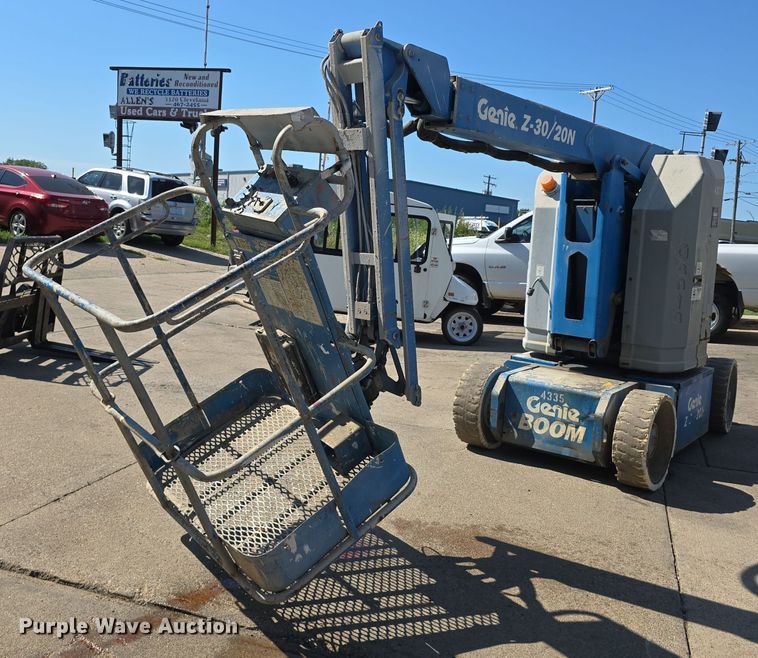 2000 Genie Z-30/20N vertical lift - DS4742