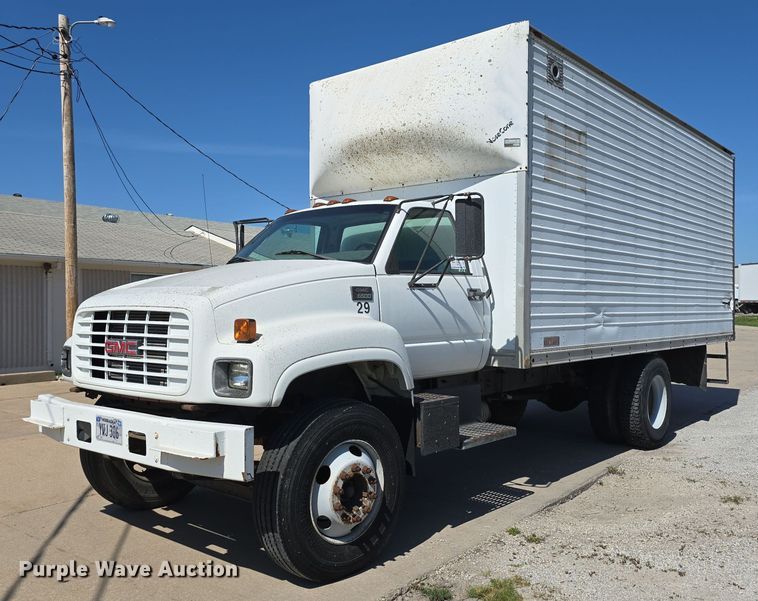 2000 GMC C6500 box truck - DS4743