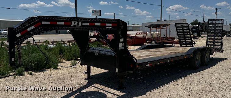 2020 PJ Gooseneck LD equipment trailer - DX3458