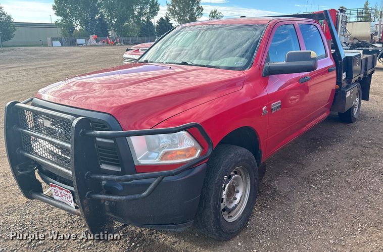 2012 Dodge Ram 2500HD Crew Cab flatbed pickup truck - DX3559