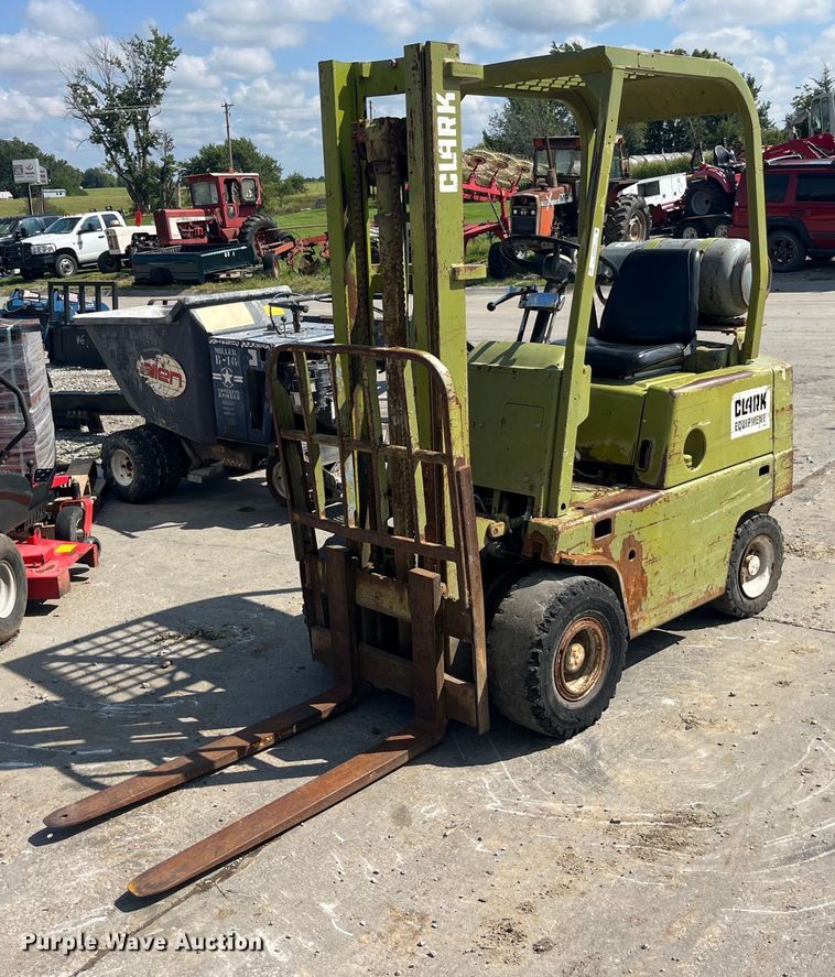 Clark C500Y30 forklift - EK8955