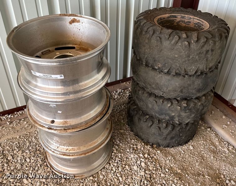 Yamaha Viking wheels and tires - NQ9746