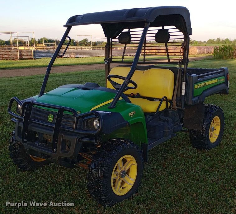 2013 John Deere 825i Gator utility vehicle - NY9475