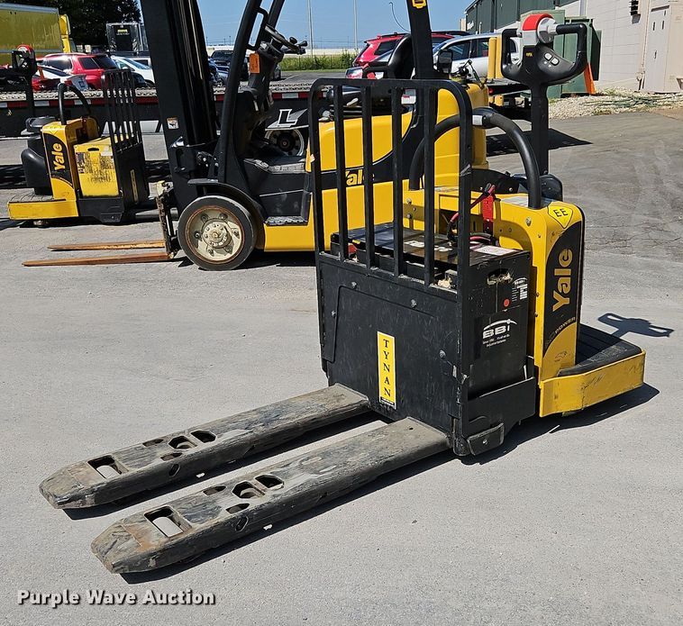 Yale MPE060LVGN24T2748 order picker - OJ9828