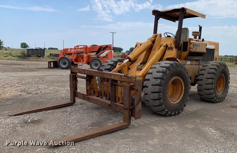 1981 John Deere 644B wheel loader - DM1773