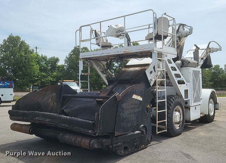 Roadtec Road Widener For Sale | Purple Wave Auction