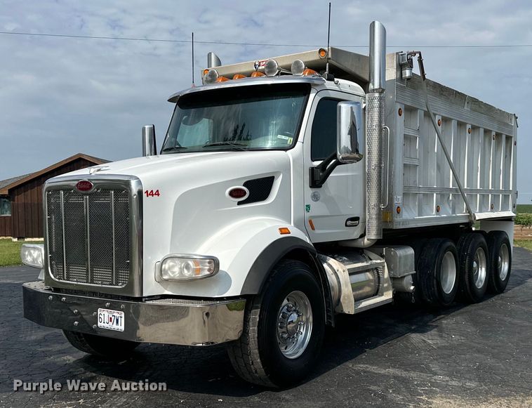 2015 Peterbilt  567 dump truck - DS4244