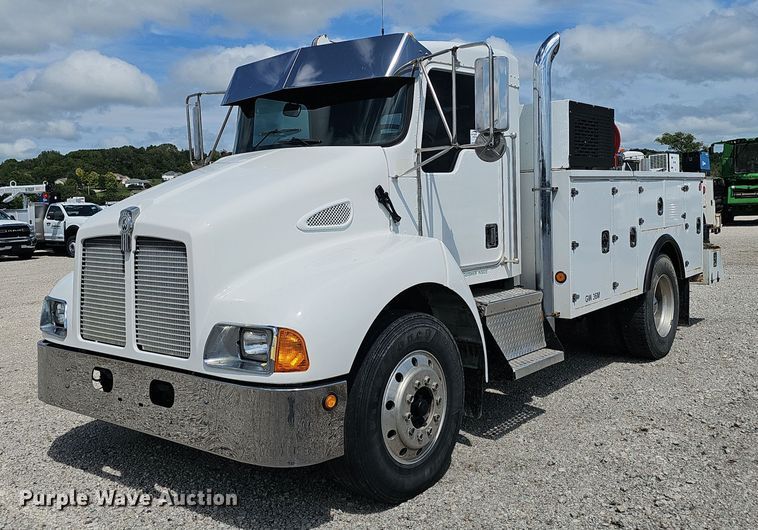 2000 Kenworth T300 utility / service truck - DS4708