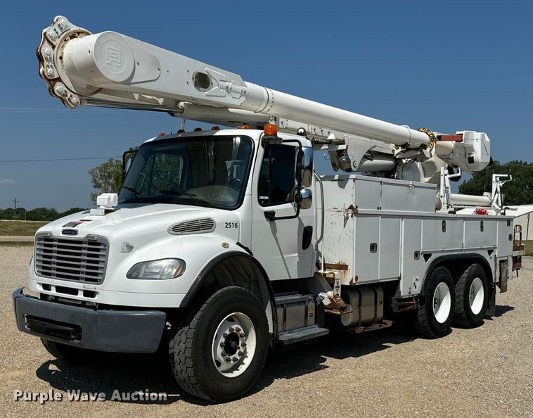 2015 Freightliner Business Class M2 bucket truck - DX1029