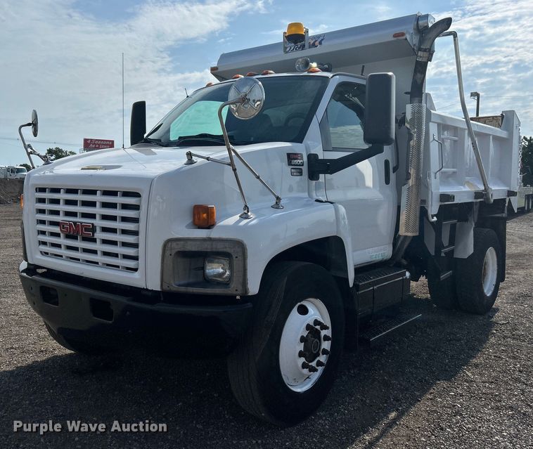 2007 GMC C8500 dump truck - EG0760