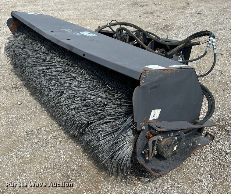 Sweepster 22085MH-0022 86" W skid steer broom - EG0976