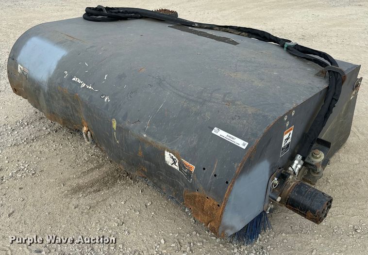 2019 Case 51469715 skid steer broom - EH6967