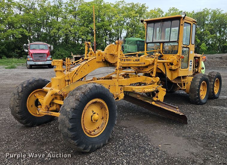 1970 Caterpillar  112F rigid frame motor grader - EI8224