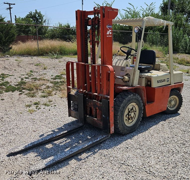 Datsun YF03A35TV forklift - EI8268