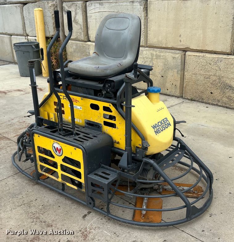 Wacker Neuson CRT36 power trowel - EK4974