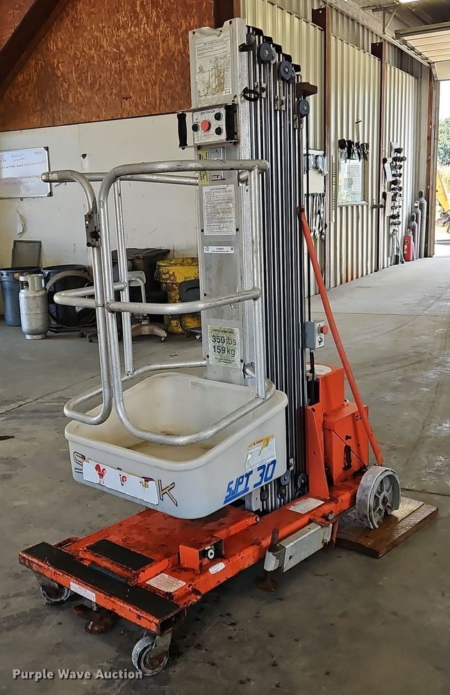1996 Skyjack SJPI30 vertical lift - OJ9820