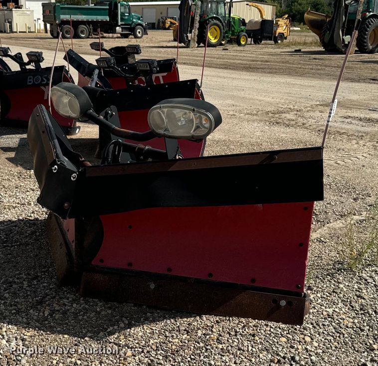 Boss Polly-V DXT snow plow - DW2288