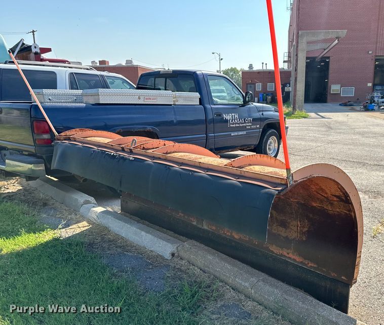 Henke snow plow - EJ7091