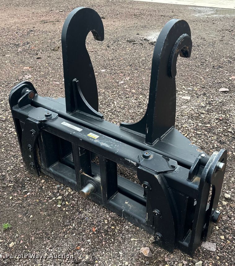 Caterpillar  quick coupler - LR9437