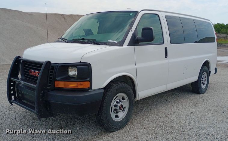 2012 GMC Savana G2500 prisoner transport van - NY9461