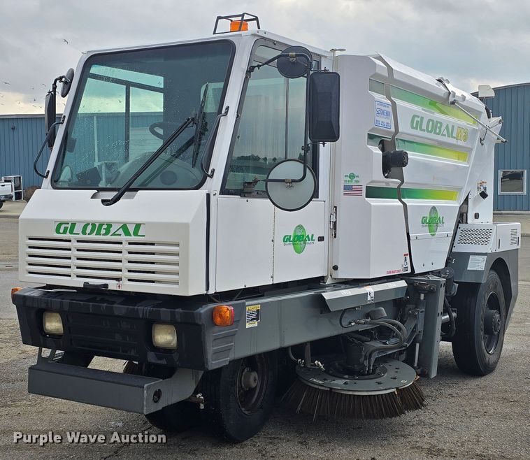 2017 Global M3 street sweeper - OD9717