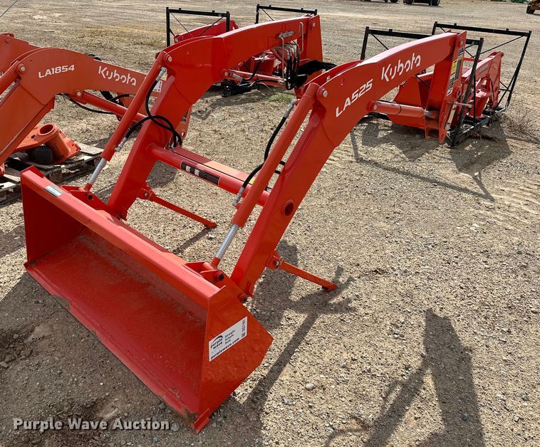 Kubota LA525FL loader - DO7161