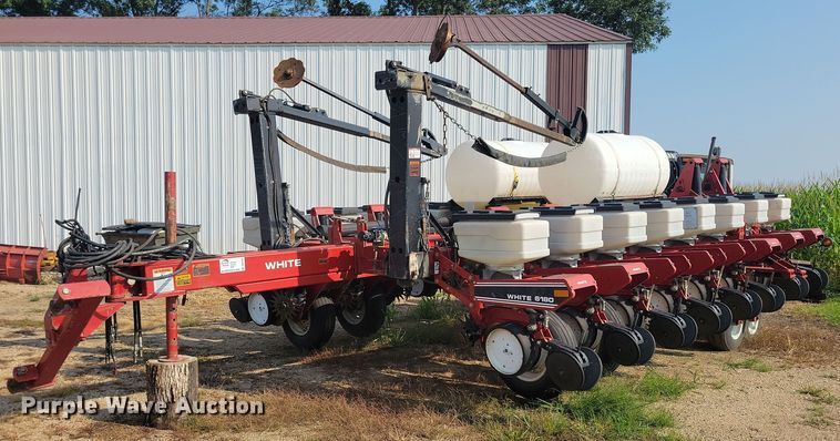 1996 AGCO White 6180 planter - DR4442