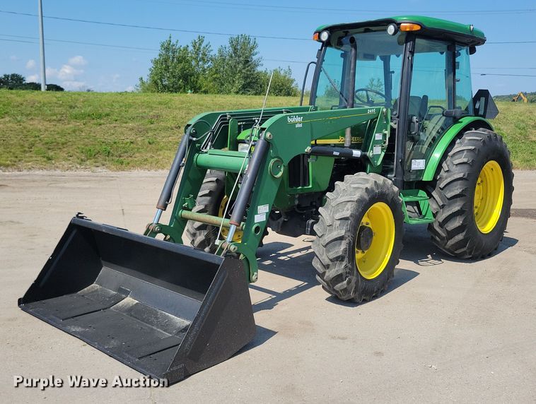 2003 John Deere 5520 MFWD tractor - DR4446