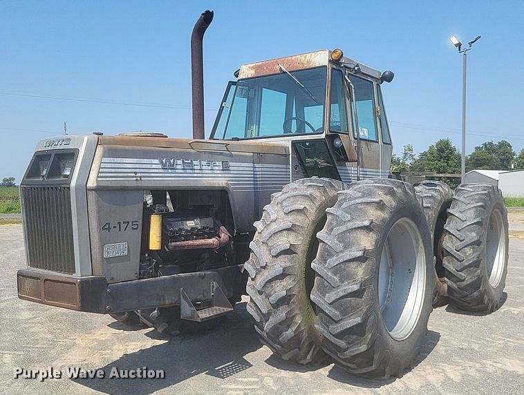 White  Field Boss 4-175 4WD tractor - DR5001