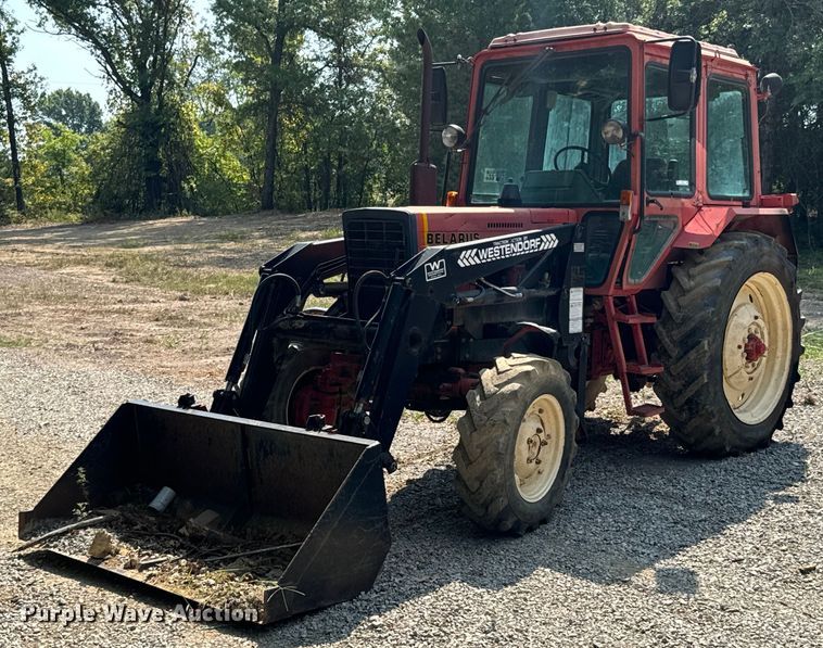 Belarus 825 MFWD tractor - DX1153