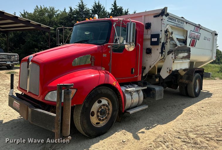 2014 Kenworth T370 feed mixer truck - EE7508